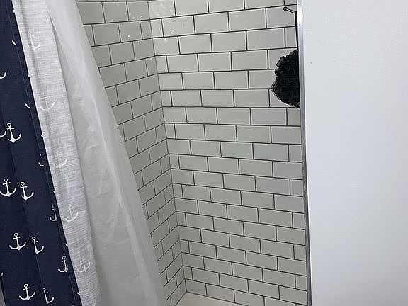 3rd image of 18806 Birdseye Dr