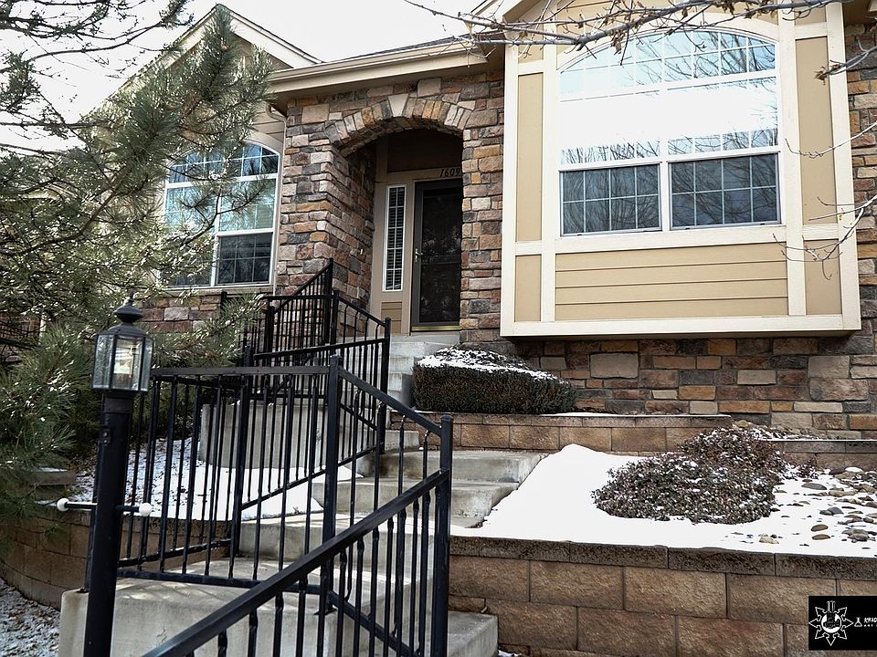 1st image of 1609 Golden Bear Dr