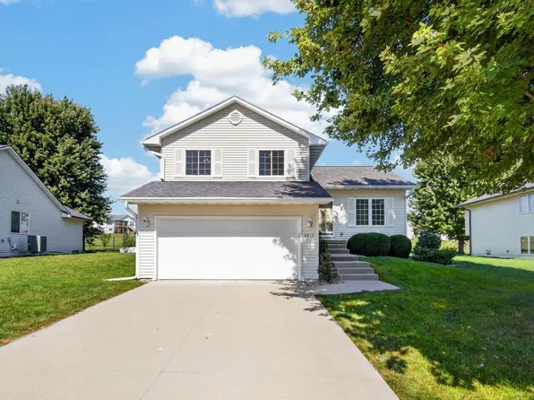 2417 Shady Lane Dr, Norwalk, IA 50211