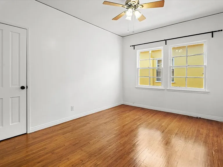 1029 S Westmoreland Ave #201 — Photo 8