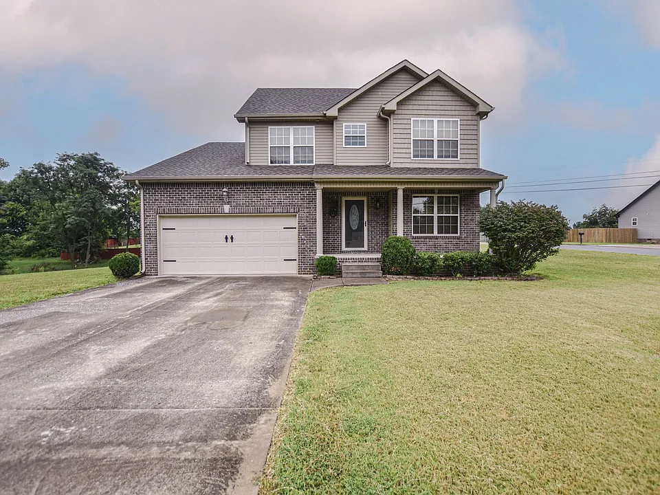 3561 Aurora Dr