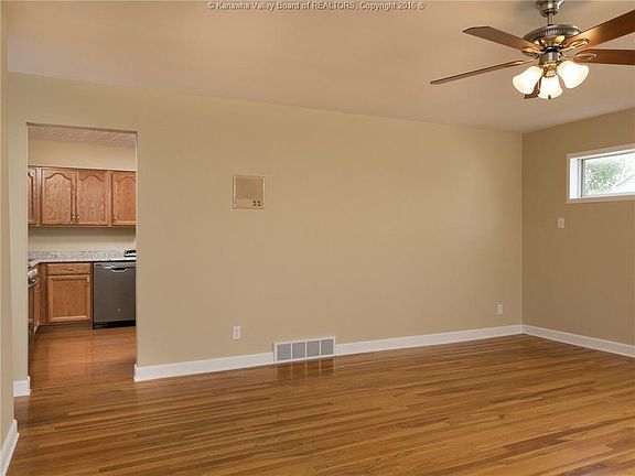 4th image of 3134 Brereton Ct