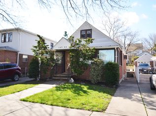 14764 8th Ave, Whitestone, NY 11357