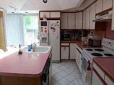 5th image of 2539 Woodland Ave