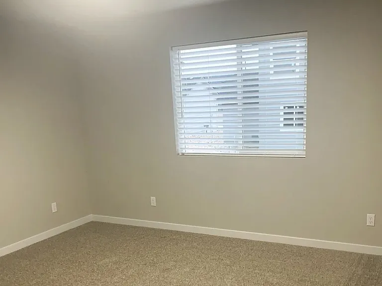 5879 S Donaway Ave — Photo 8