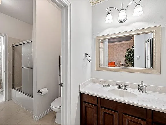 5218 Lake Terrace Ct — Photo 37