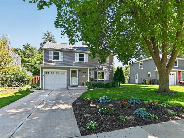 445 Caromar Dr, Madison, WI 53711