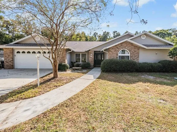 3507 Country Creek Ln, Valrico, FL 33596