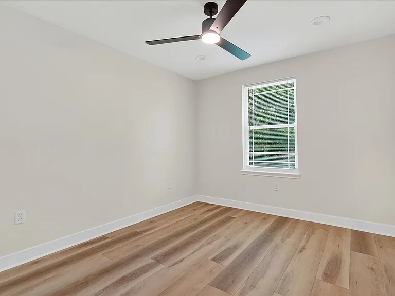 5616 Wellesley Ave — Photo 12