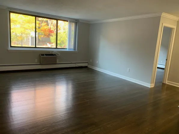 519 Washington St, Brookline, MA