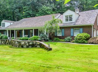 208 Reverknolls, Avon, CT 06001