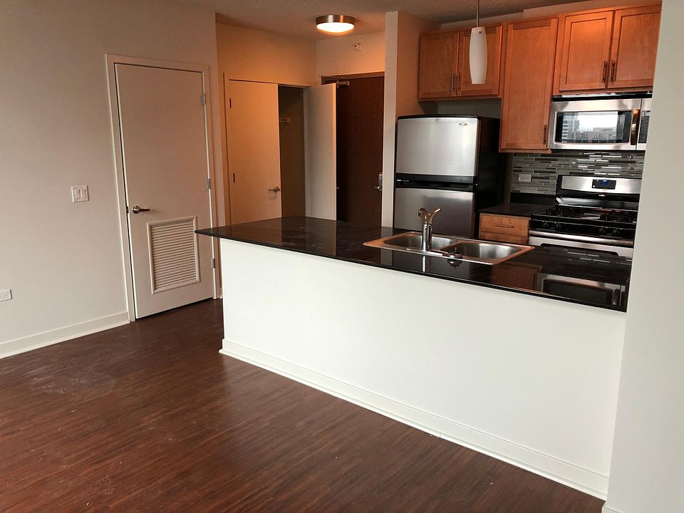1st image of 551 W Kinzie St #W1206