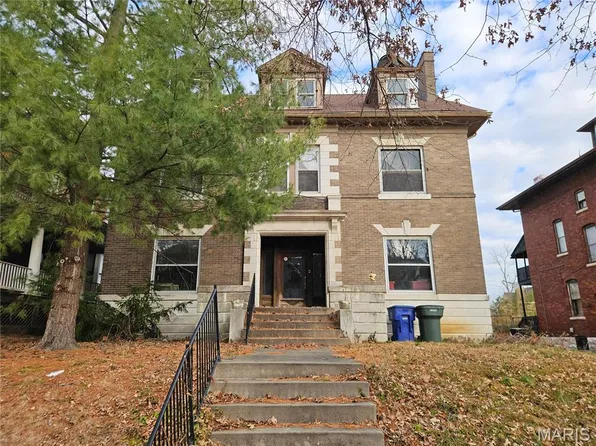 17 Windermere Pl, Saint Louis, MO 63112