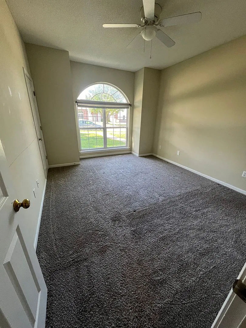 Brandon Woods - 2 bed 2 bath — Photo 1