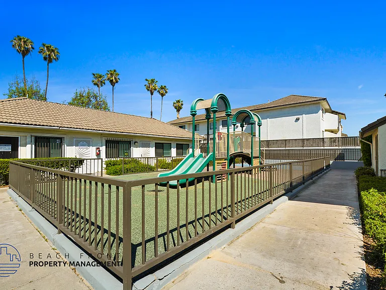 1500-1794 E. Kay St. (1515 Rosecrans) — Photo 32