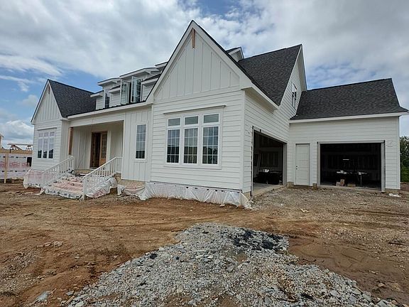 2nd image of 1052 Azalea Garden Cir