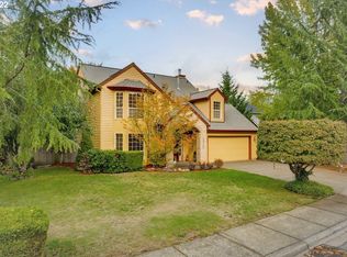 16067 SW Willow Dr, Sherwood, OR 97140