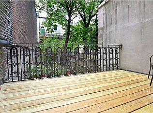 140 E 30th St #2, New York, NY 10016