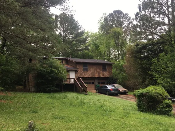 3843 Chimney Stone Ct, Ellenwood, GA 30294