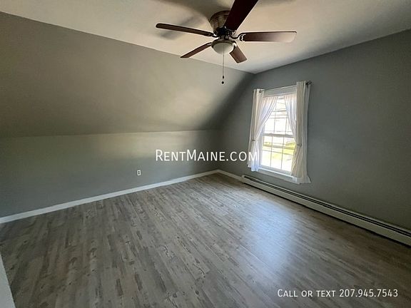 4th image of 454 S Main St APT B