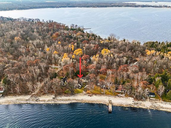 4th image of 4126 Sand Bay Point Rd
