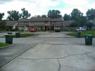 8133 Village Gate Ct, Jacksonville, FL 32217