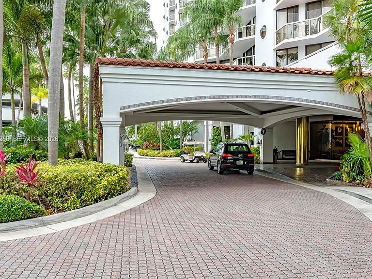 3610 Yacht Club Dr #511 — Photo 20