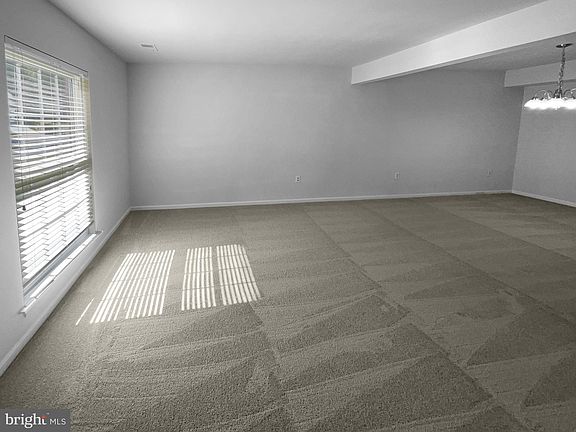 5th image of 4006 Buckingham Ct