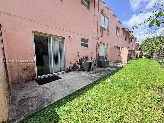 8019 Lake Dr #103 — Photo 16
