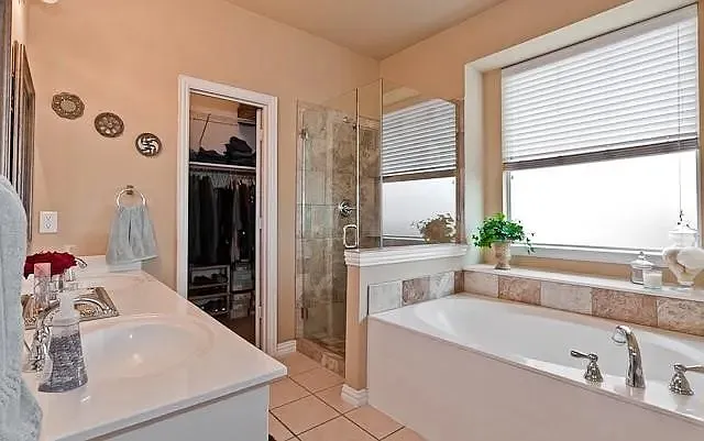 10137 Sanden Dr — Photo 12