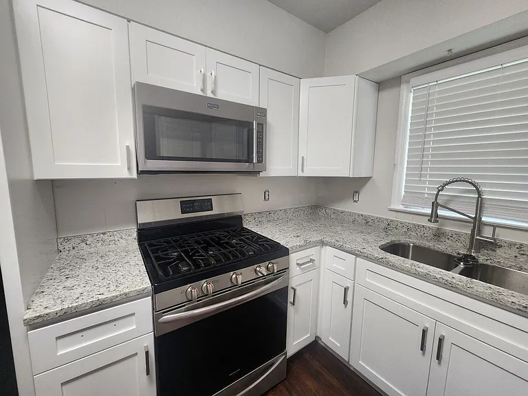 4313 Sims St — Photo 16