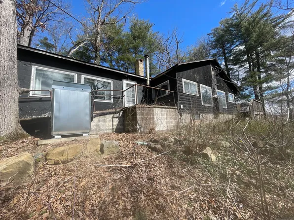 24 Pendleton Road, Granby, CT 06035