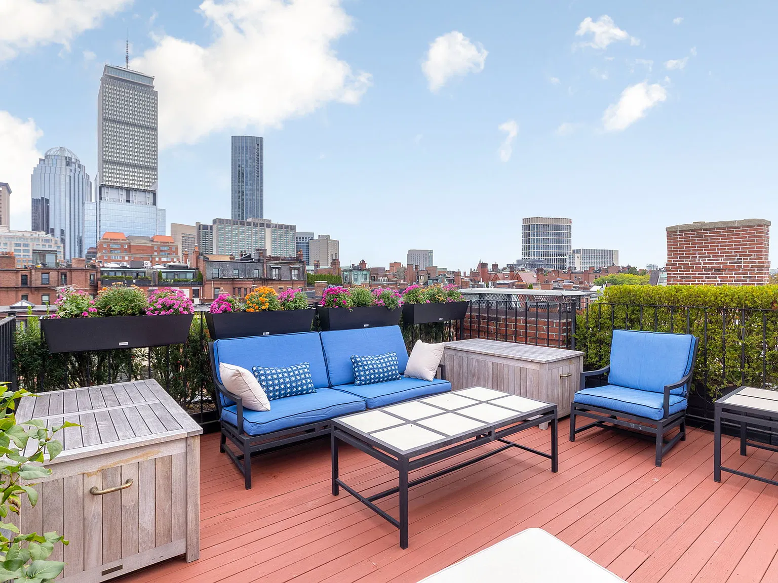 2 bed, 1600 sqft, $10,000 — Photo 1