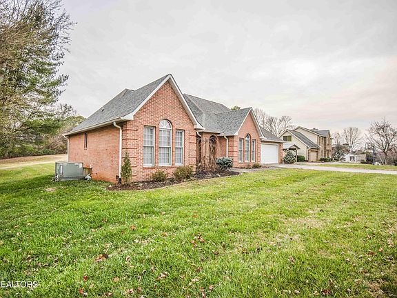 2nd image of 949 Sugarwood Dr