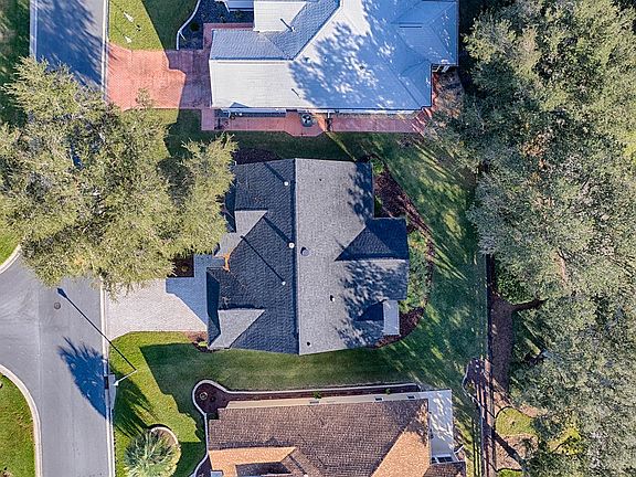 3rd image of 1381 Oak Forest Dr