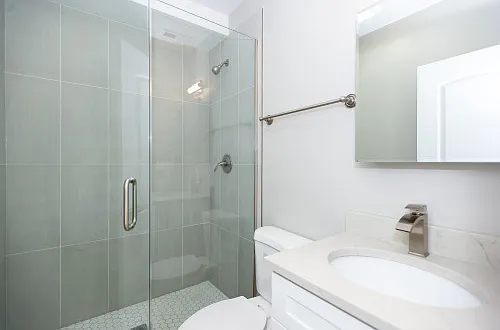 732 N Ada St #2F — Photo 4