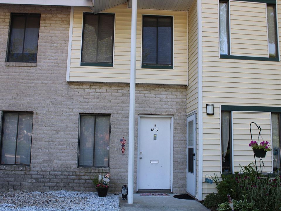 1st image of 5 Montana Ct #5