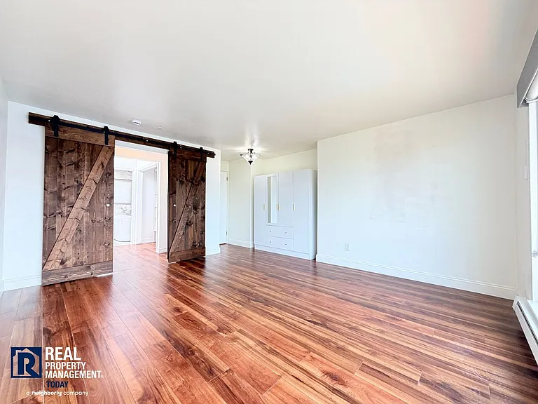 1726 N Jackson Ave — Photo 18