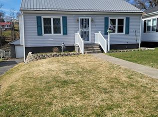 717 Stout St, Bridgeport, WV 26330