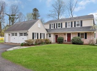 14 Cedar St, Basking Ridge, NJ 07920