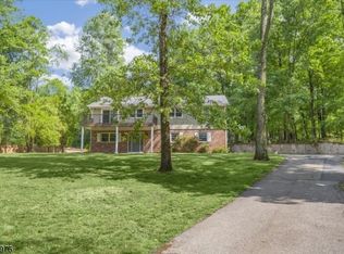 518 Drakestown Rd, Mount Olive, NJ 07836