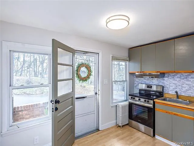 23 Pleasant Ave — Photo 2