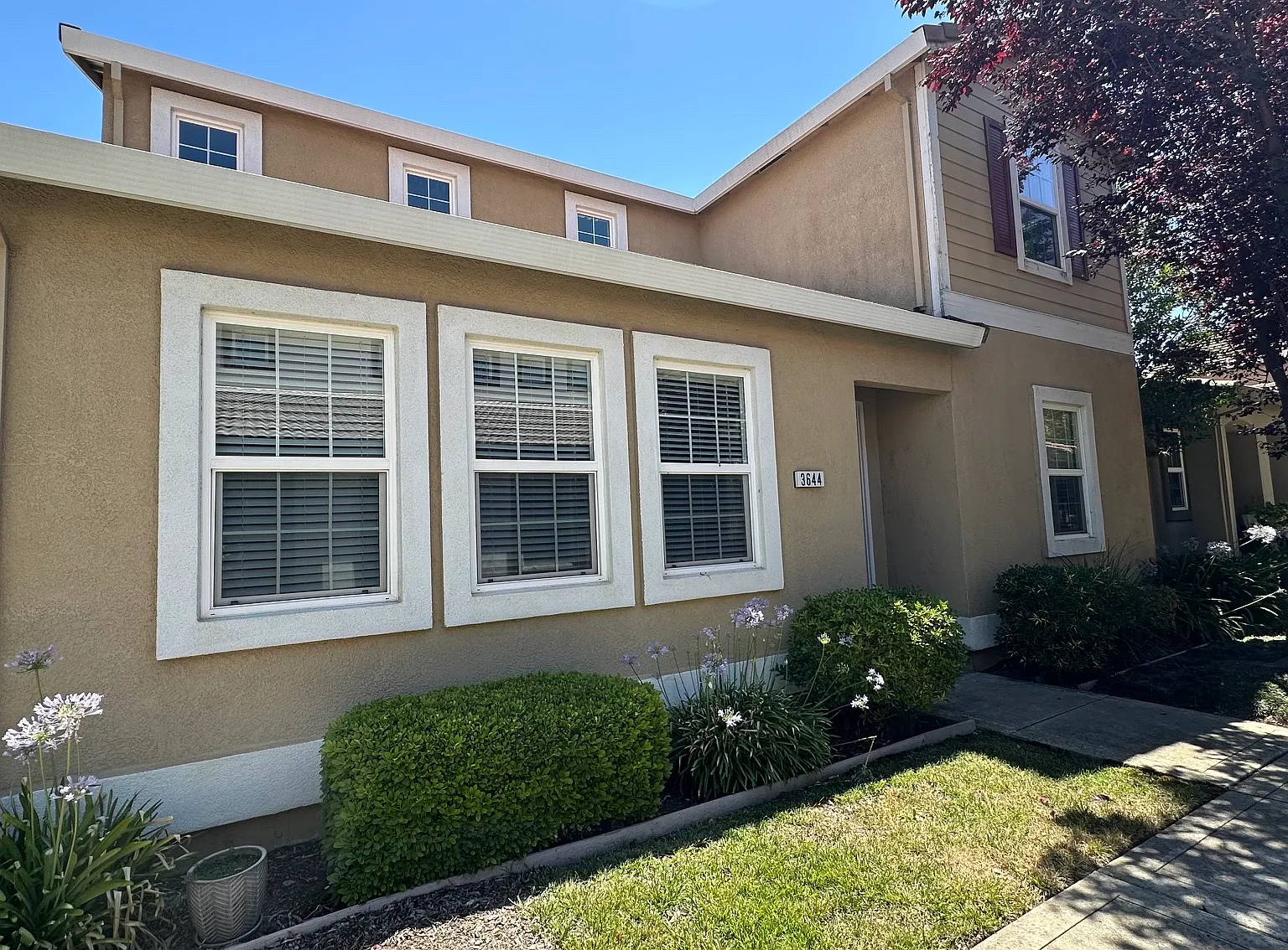 3 bed, 1941 sqft, $2,995 — Photo 3