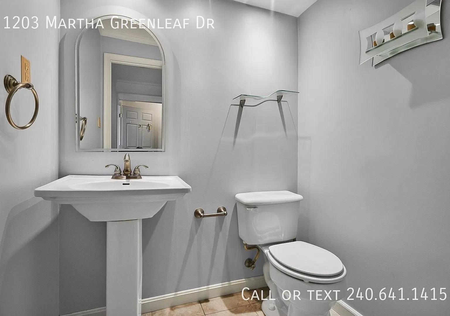 Lovely 3 BR/2 Full BA & 2 Half BA Townhome in Crofton! — Photo 2