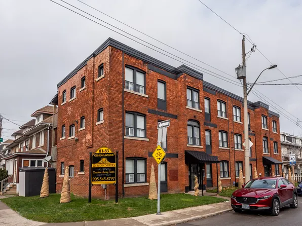 81 Gibson Ave #3, Hamilton, ON L8L 6J9
