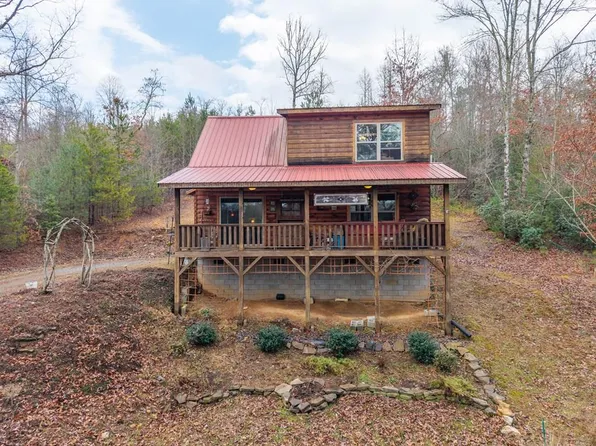 225 Hickory Woods Trl, Murphy, NC 28906
