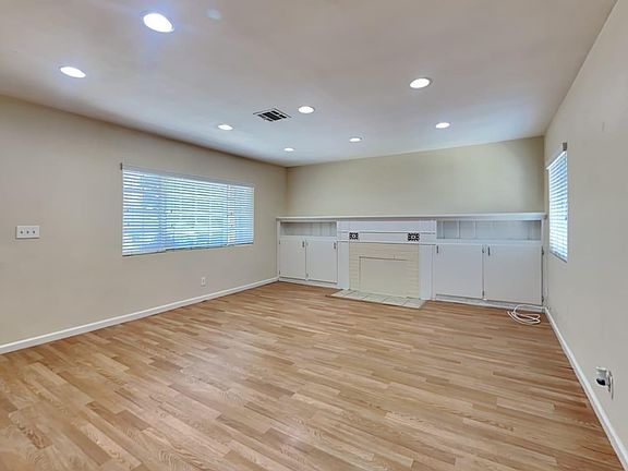 4th image of 15023 Blackwood St