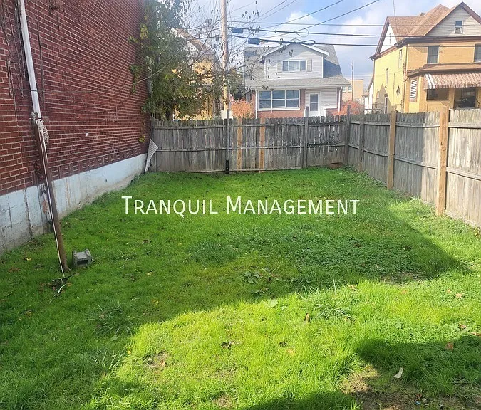 542 Reed St #ENTIRE HOME — Photo 10