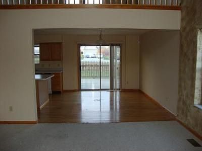 3rd image of 670 Manchester Dr