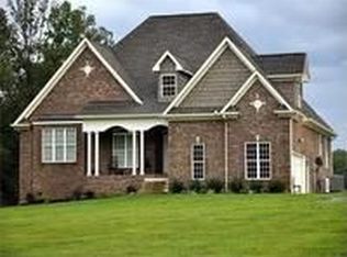 44 Kirkpatrick Lake Rd, Lebanon, TN 37087